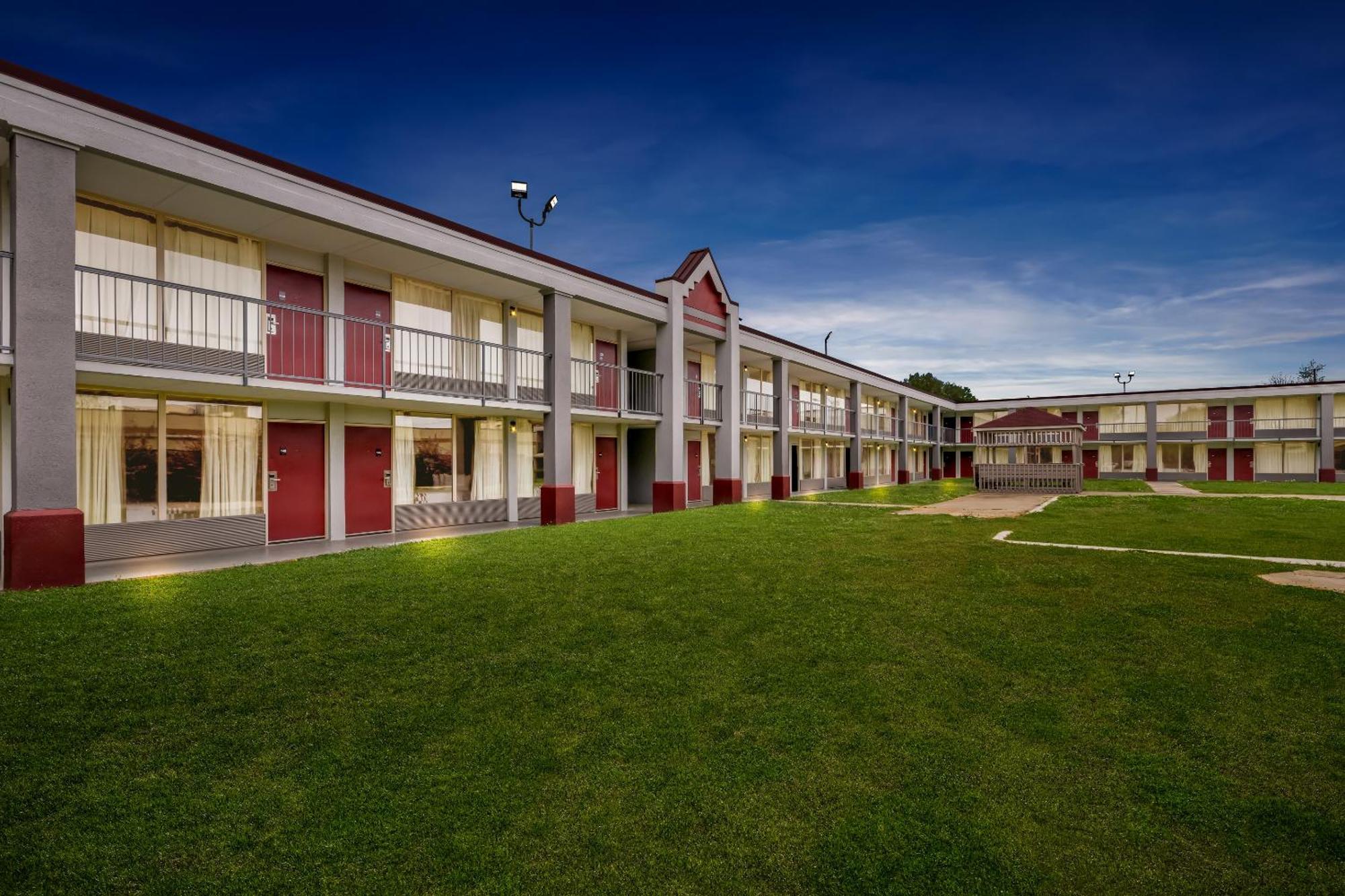 Red Roof Inn Charlotte - Airport Exterior foto